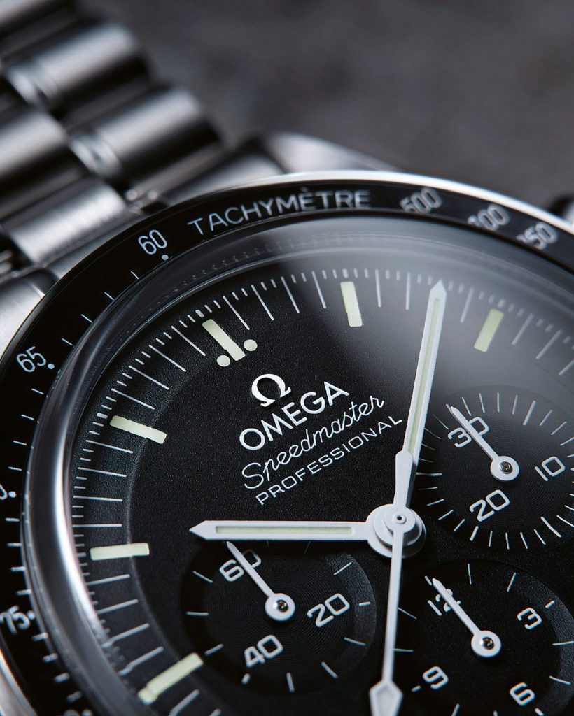 Testing the Replica Omega Speedmaster Moonwatch Professional Master Chronometer